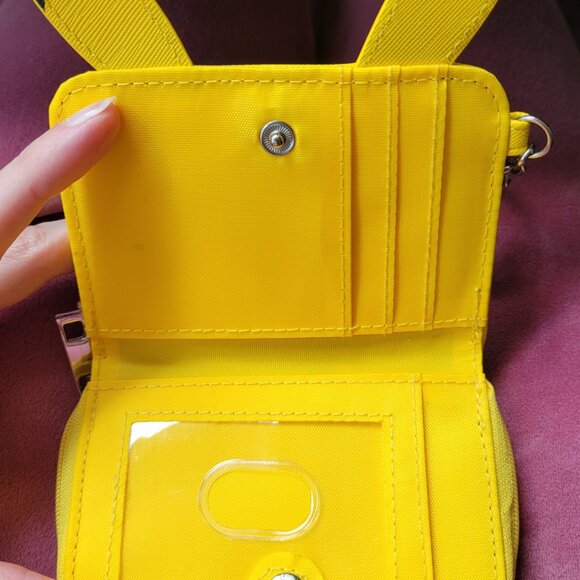 Pikachu Pokémon Mini Keychain Wallet - Picture 5 of 7